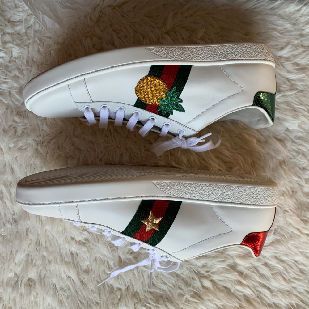 ❌SOLD❌Gucci New Ace Pineapple White Sneaker - Picture 5 of 8